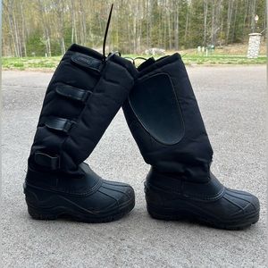 Ovation Blizzard Kid Winter Boot. Sz 34. (US Sz1-3)